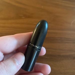 MAC lipstick in Twig